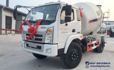 現(xiàn)代南俊5方攪拌車 3400軸距 玉柴150馬力