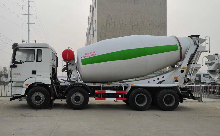 陜汽德龍M3000輕量化12方混凝土罐車