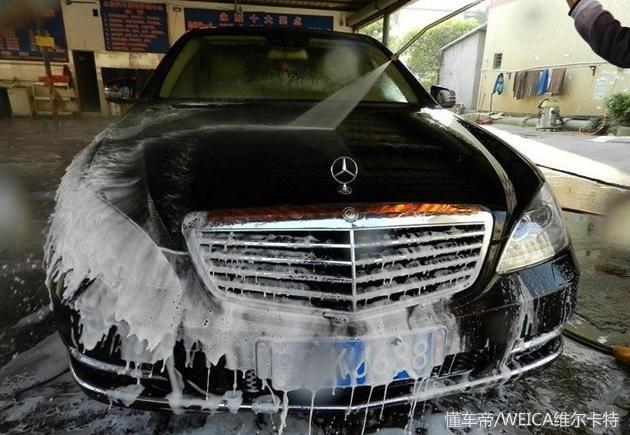 不要用洗衣粉、洗潔精洗車